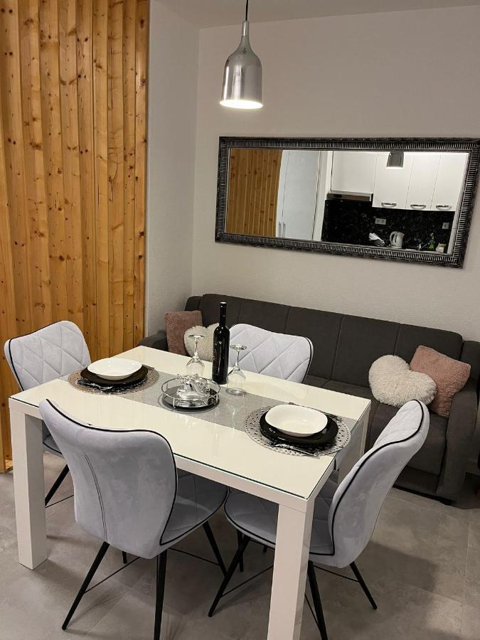 Appartement Studio Apartman Implex à Ðakovo Extérieur photo